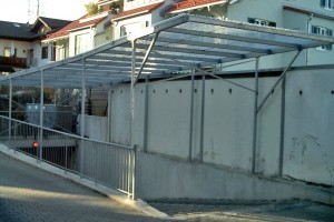 Tiefgaragenzufahrt